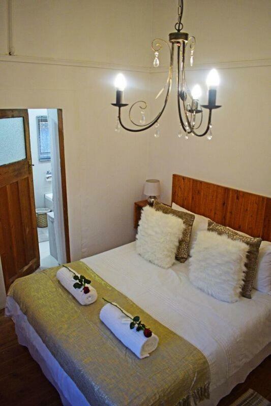 Flowerbox Cottages Mosselbaai Buitenkant foto