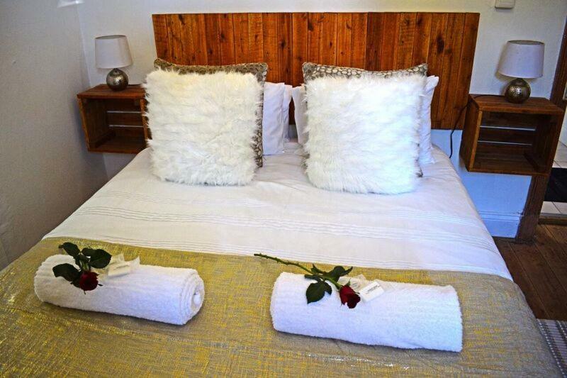 Flowerbox Cottages Mosselbaai Buitenkant foto
